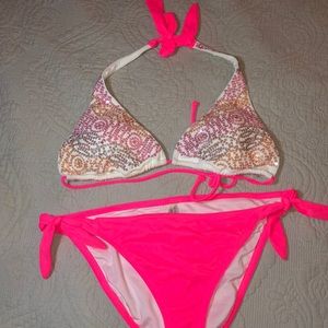 Victoria’s Secret bikini, never been worn